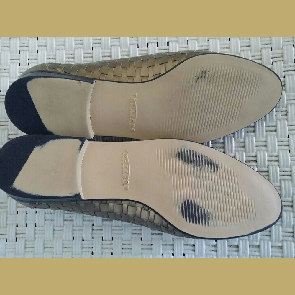 Trotters Muted Gold Woven Flats Sz 5 1/2M - Picture 6 of 8